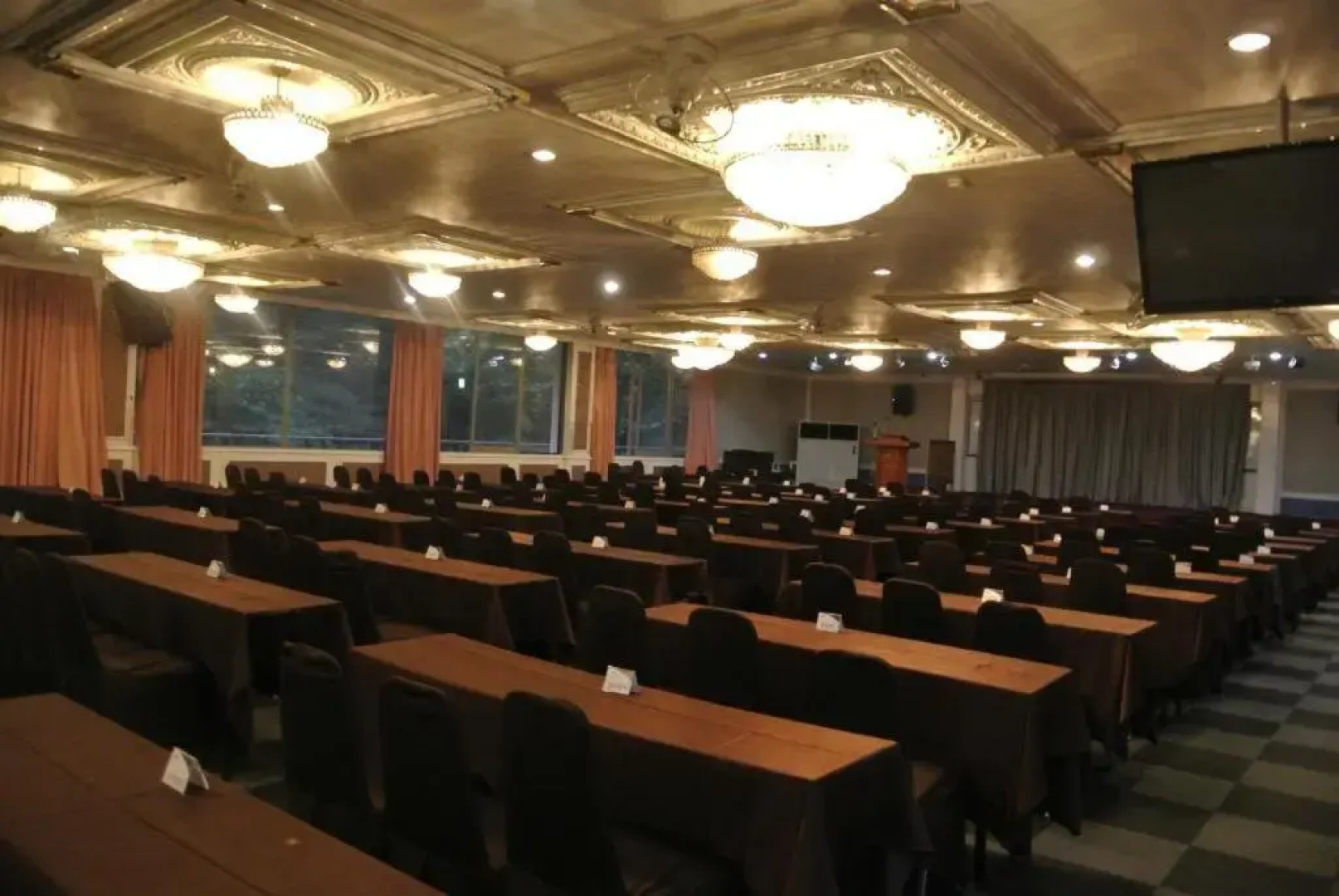 Lake Hills Songnisan Hotel