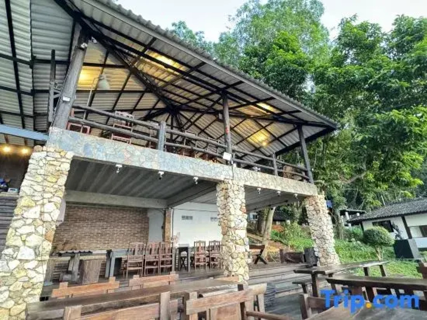 Kawarin Saiyai Cottage and Lake