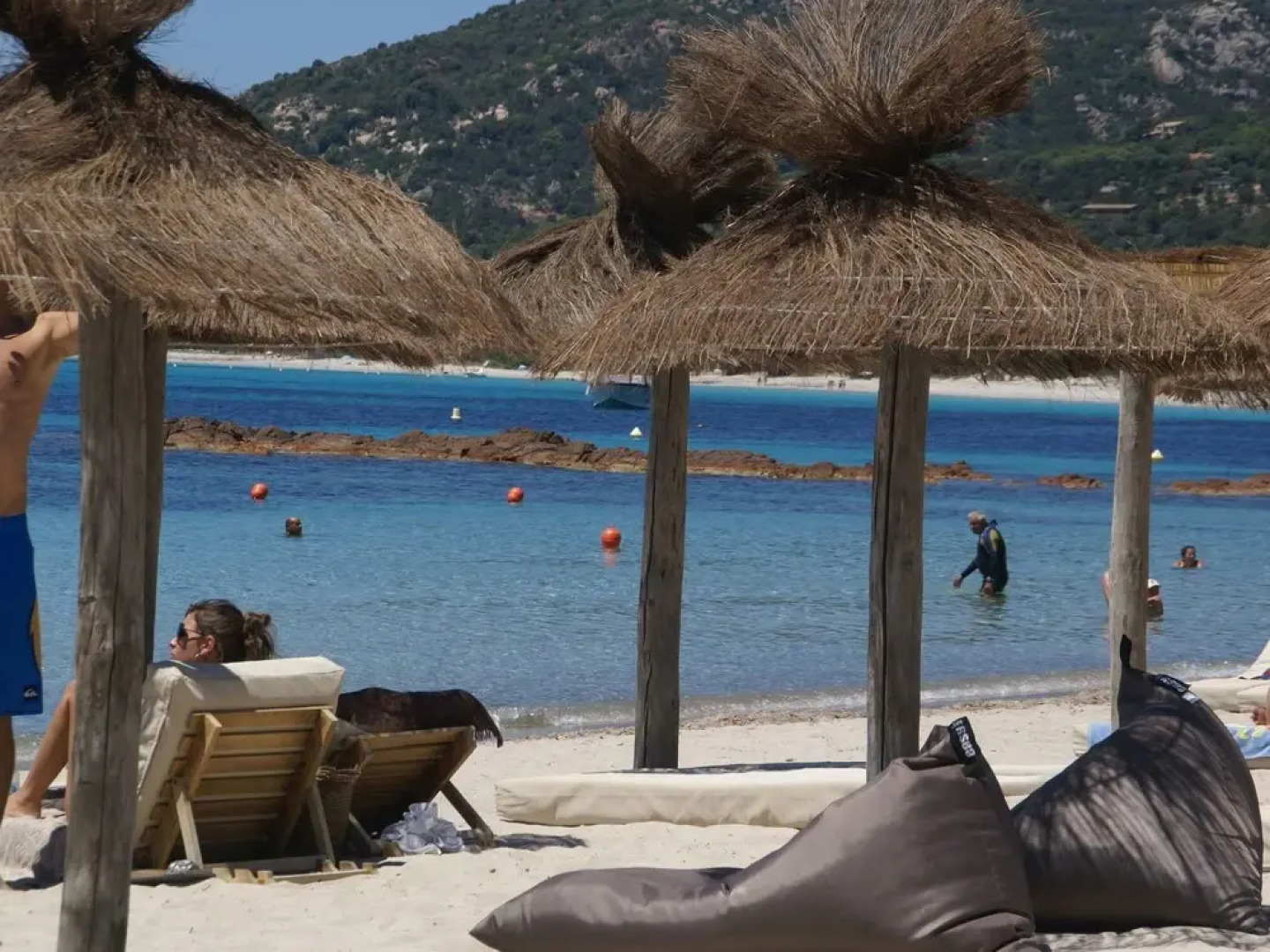 Spacious Villa in Albitreccia with Swimming Pool