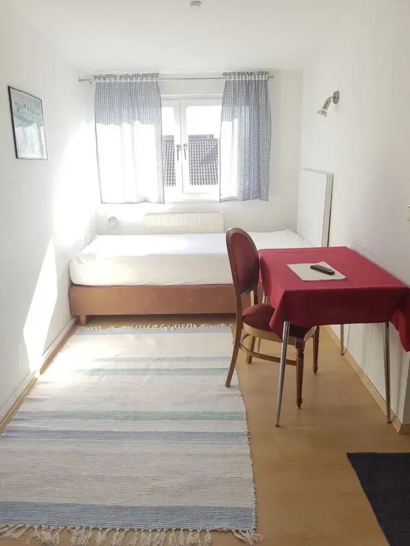 Hotel - Pension - Weller