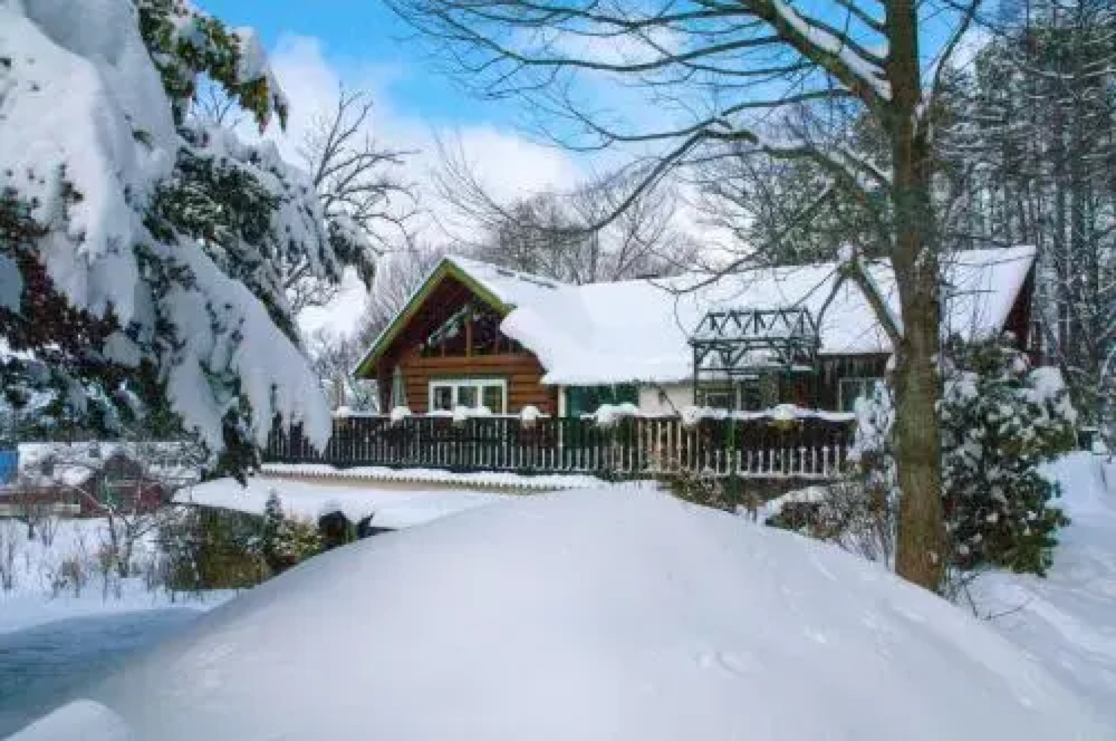 Petit Hotel of Log House Tombouctou