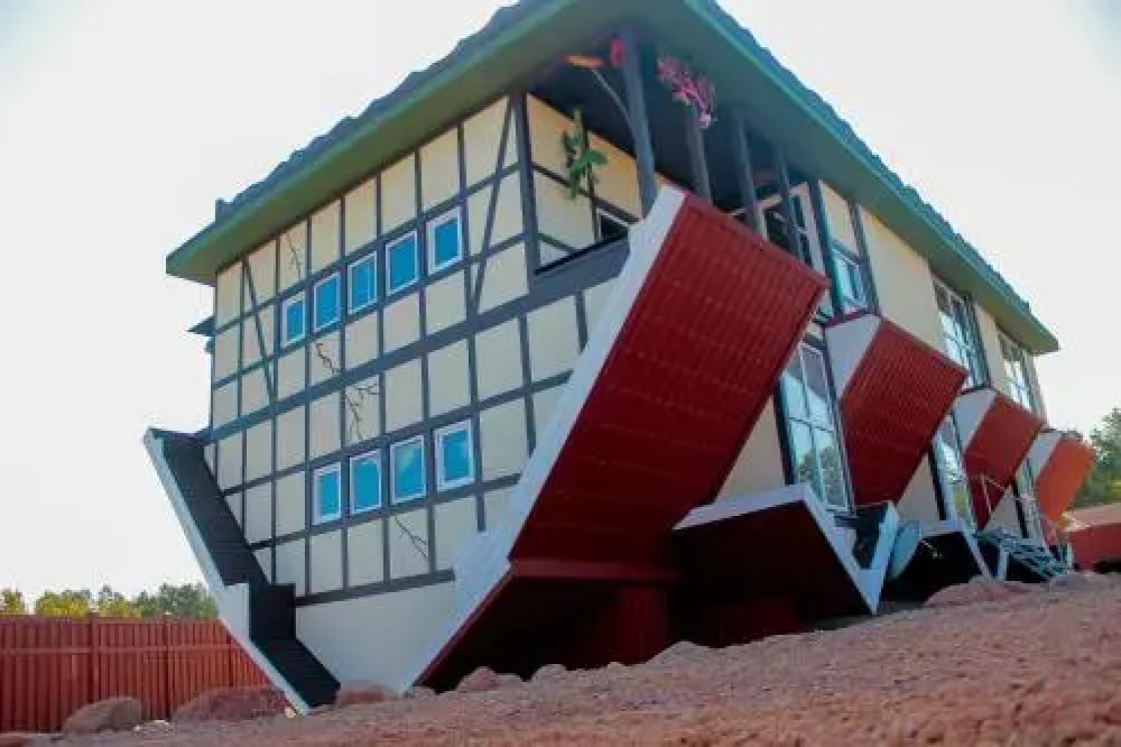 Radailiu Dvaras - Dinosaur Park