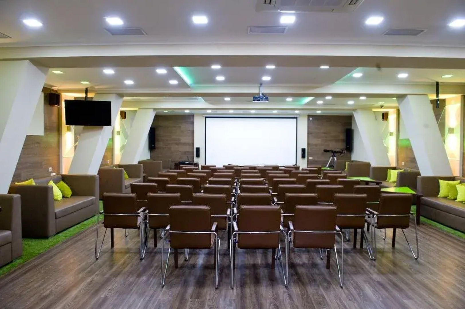 Отель «Таор Карпаты»