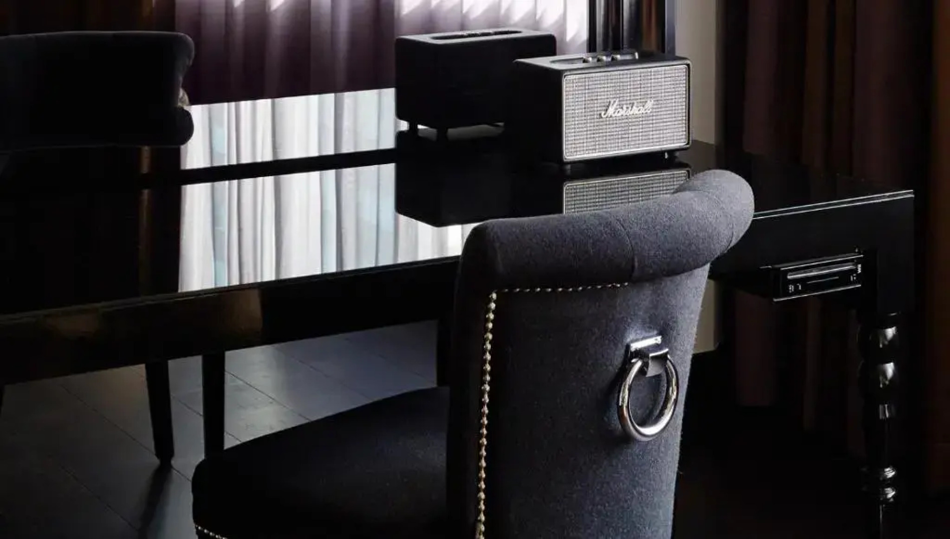 Roomers Frankfurt Central, Autograph Collection