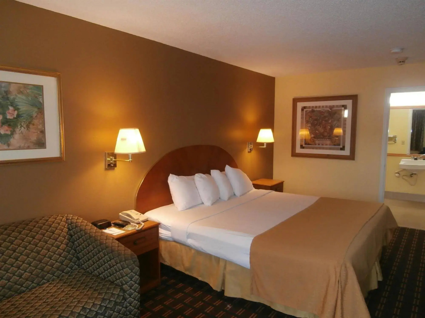 Loyalty Inn Hawkinsville