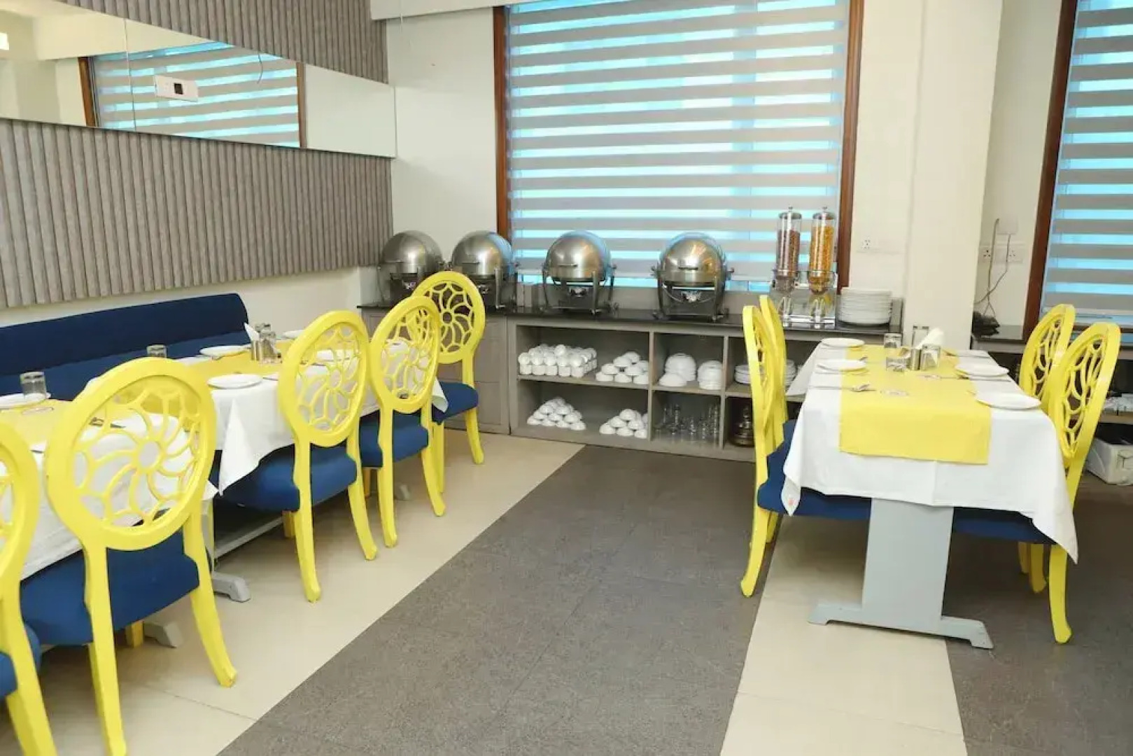 Karon Hotel - Lajpat Nagar