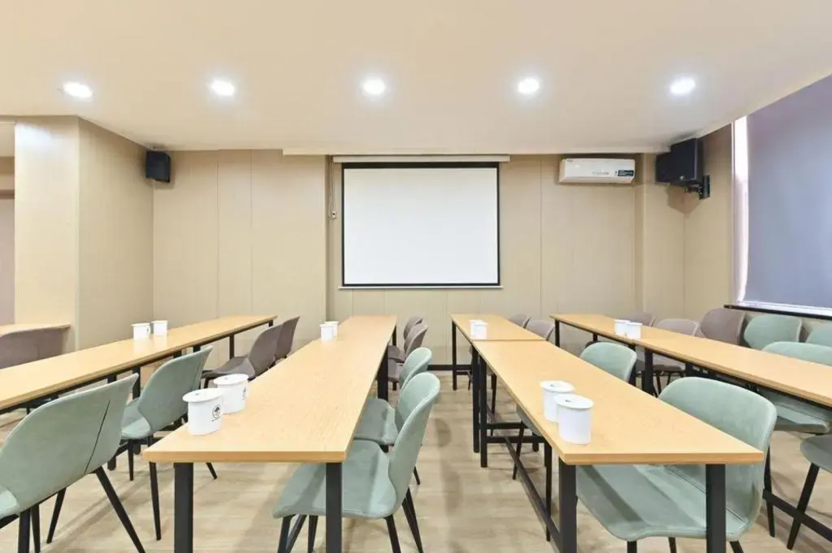 GreenTree Inn Langfang Bazhou City Shengfang Town International Furniture City Hotel