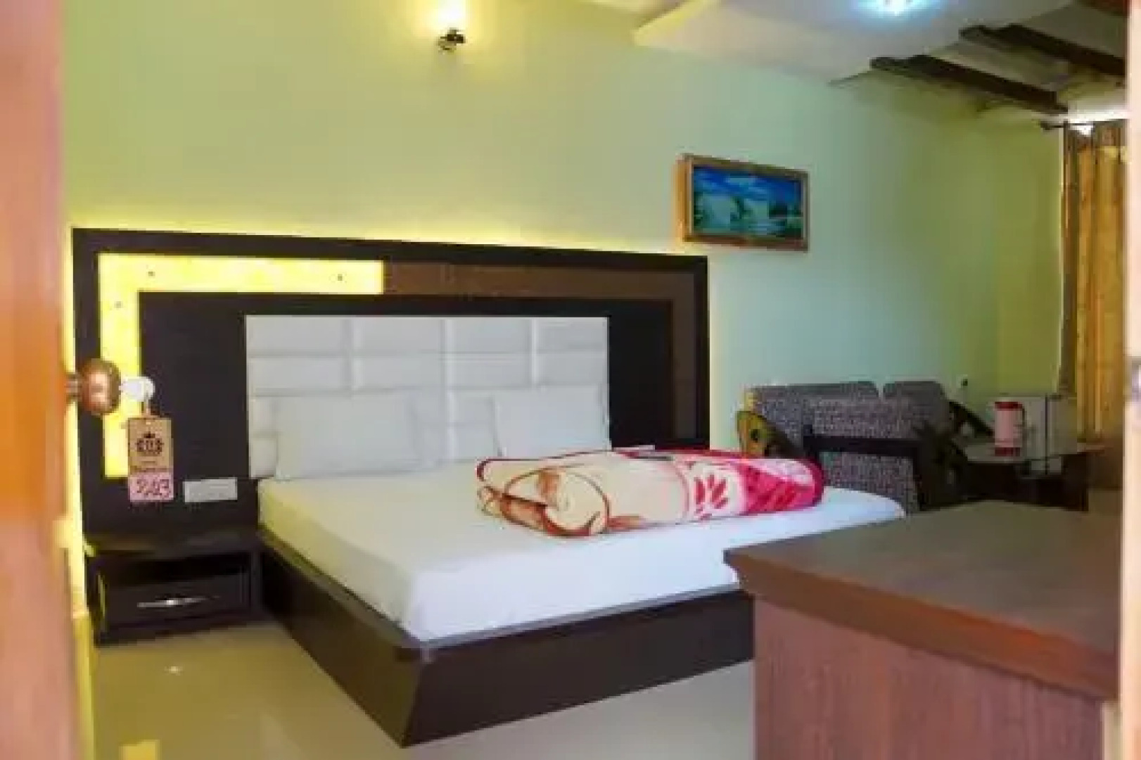 Harman Hotel And Restaurant