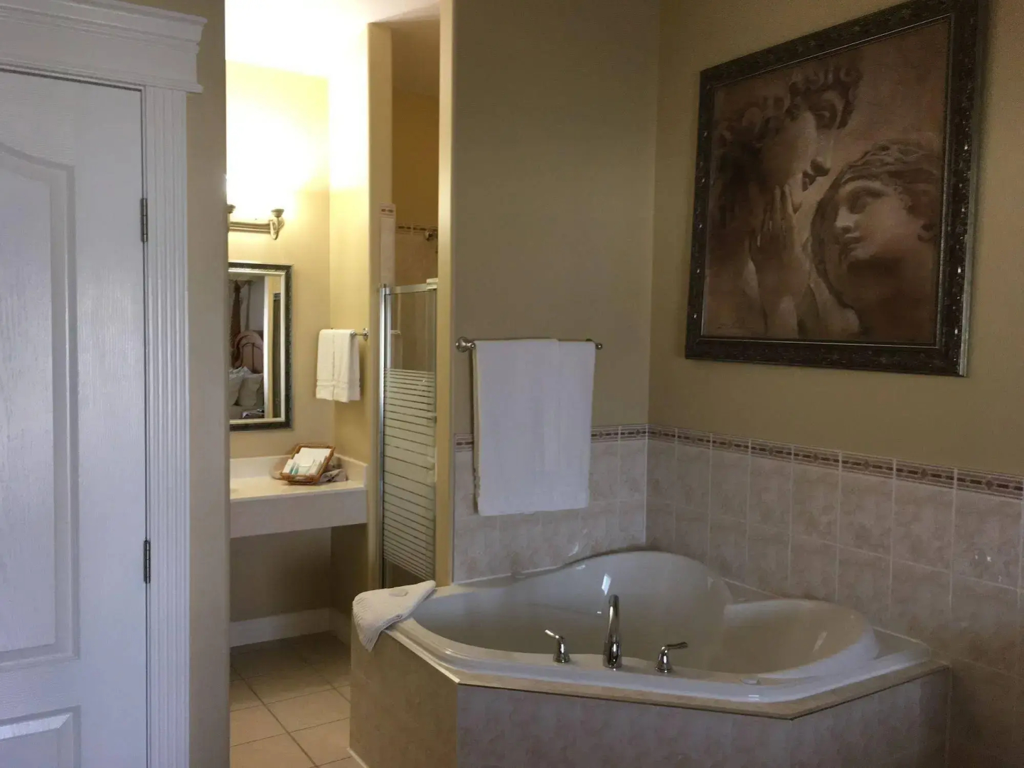Lakeshore Inn Bed & Breakfast