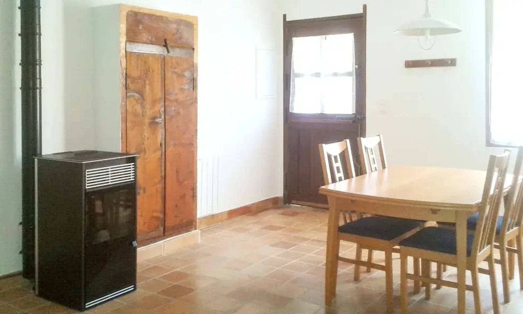 House With 2 Bedrooms in Revest-des-brousses, With Wonderful Mountain