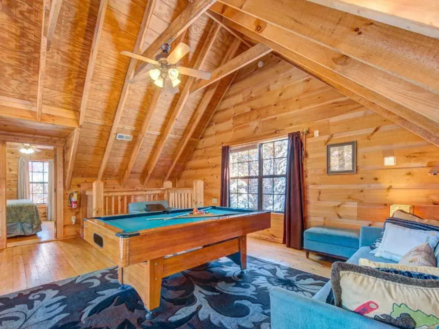 Sunset Lodge, 3 Bedrooms, Hot Tub, Fireplace