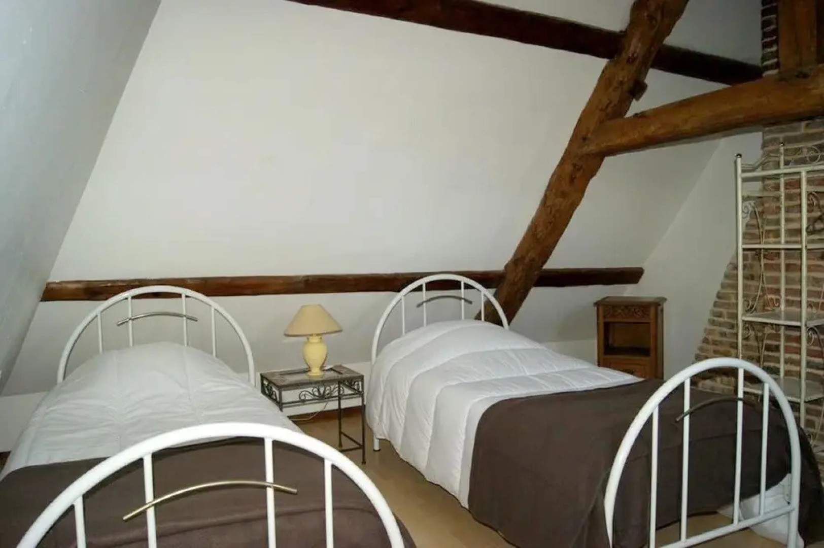 House With 2 Bedrooms in Bretteville du Grand Caux, With Furnished Gar