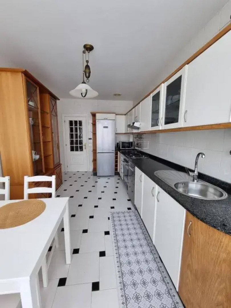 Piso de 3 habitaciones a 3 minutos de la playa.