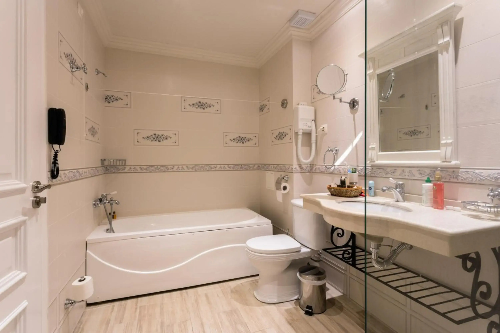 Therma Palace Balneohotel