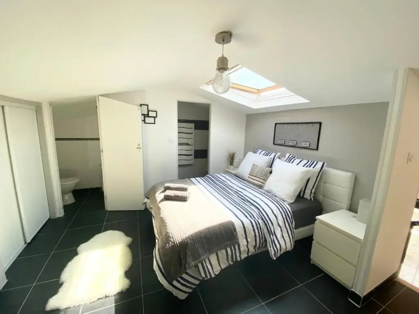 Grande Maison de ville lumineuse + Terrasse & clim