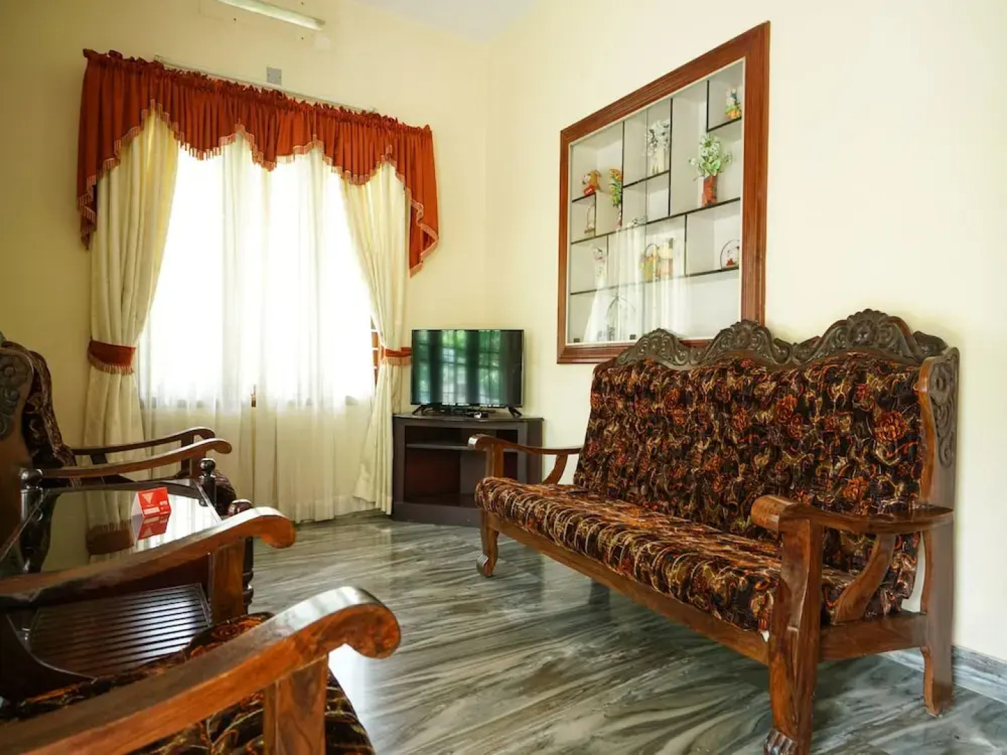 OYO 14172 Home Modern 2 BHK Palarivattam