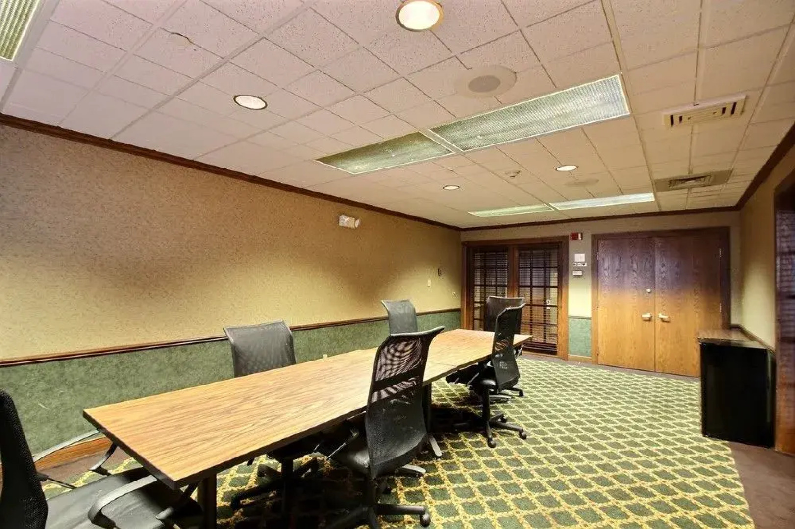 Holiday Inn Express Hotel & Suites Oshkosh Stateroute 41