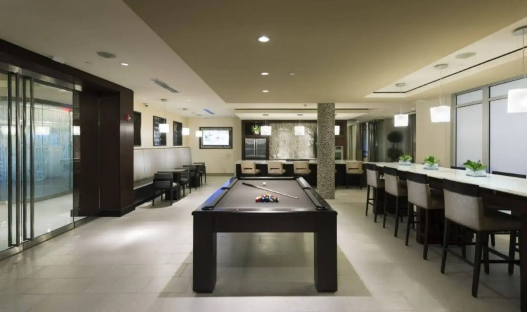 Global Luxury Suites at Cambridge Park