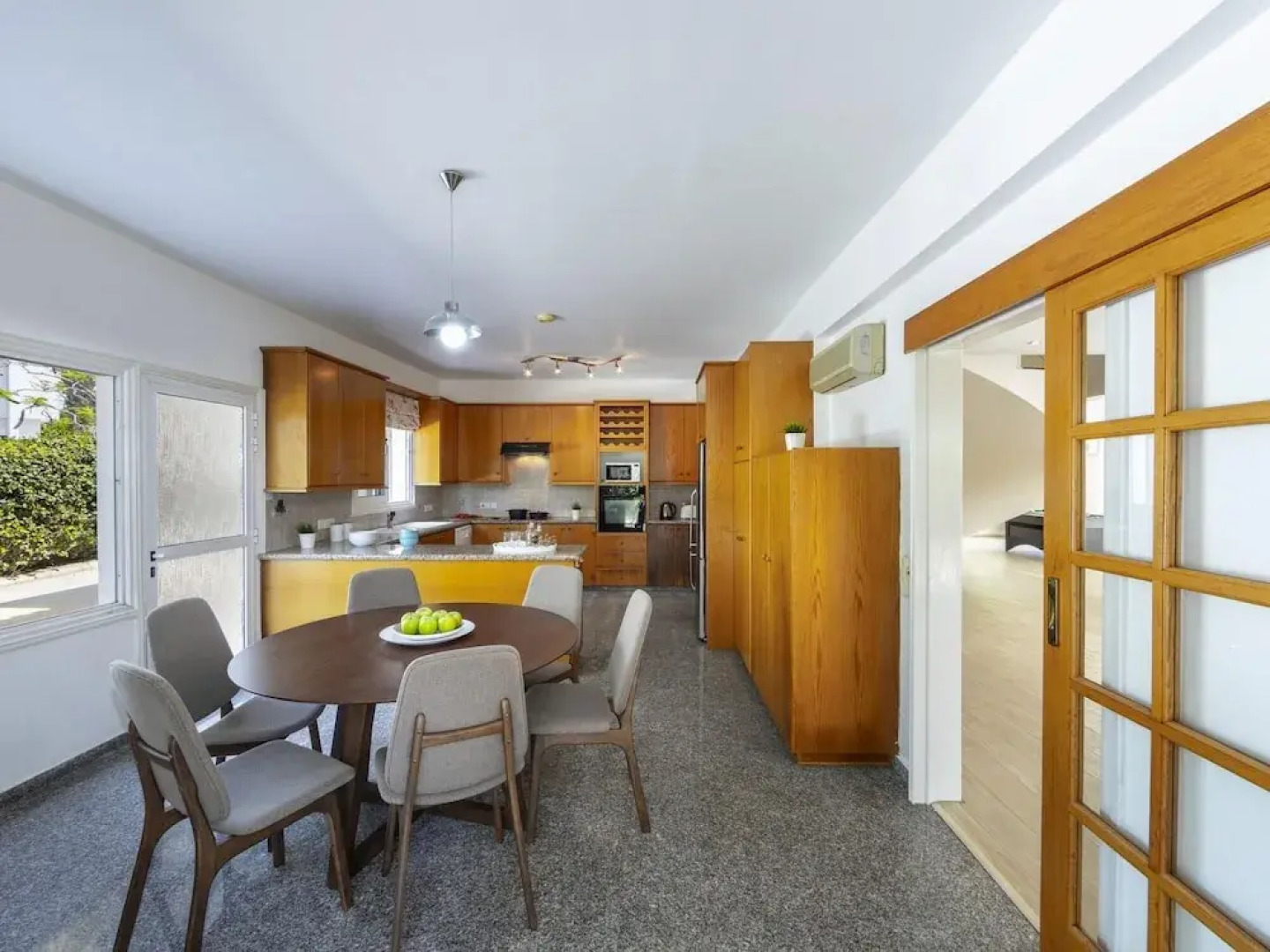 Meneou Seaside Mansion 7