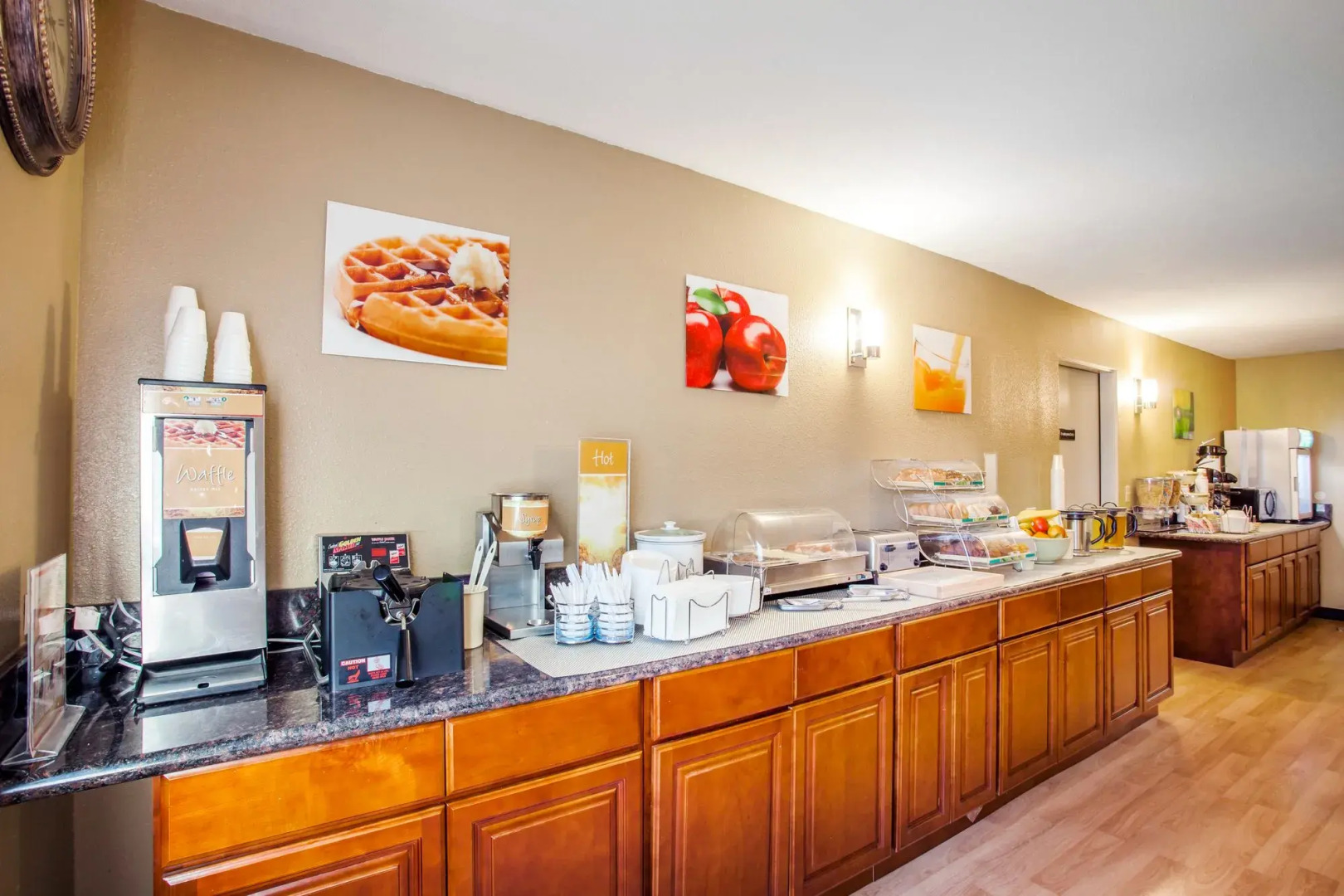 Quality Inn & Suites Vancouver North
