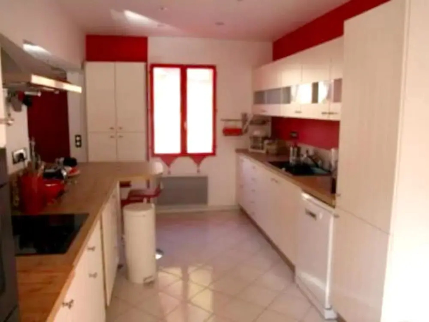 Villa With 3 Bedrooms in Eyragues, With Private Pool, Enclosed Garden
