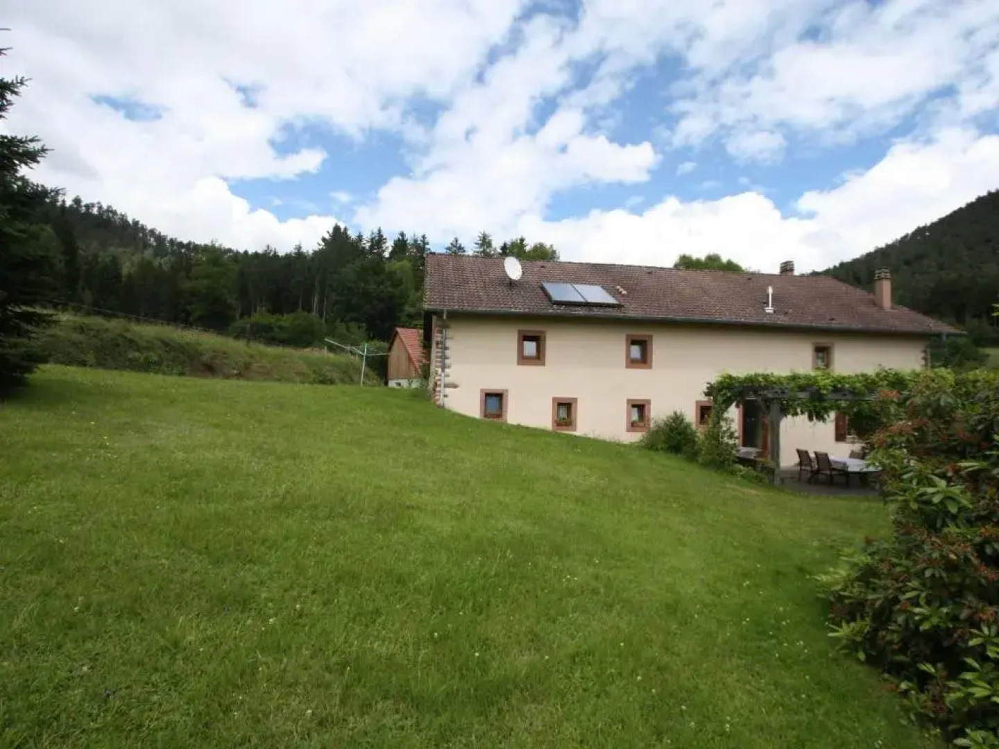 Gîte Taintrux, 5 pièces, 10 personnes - FR-1-589-232