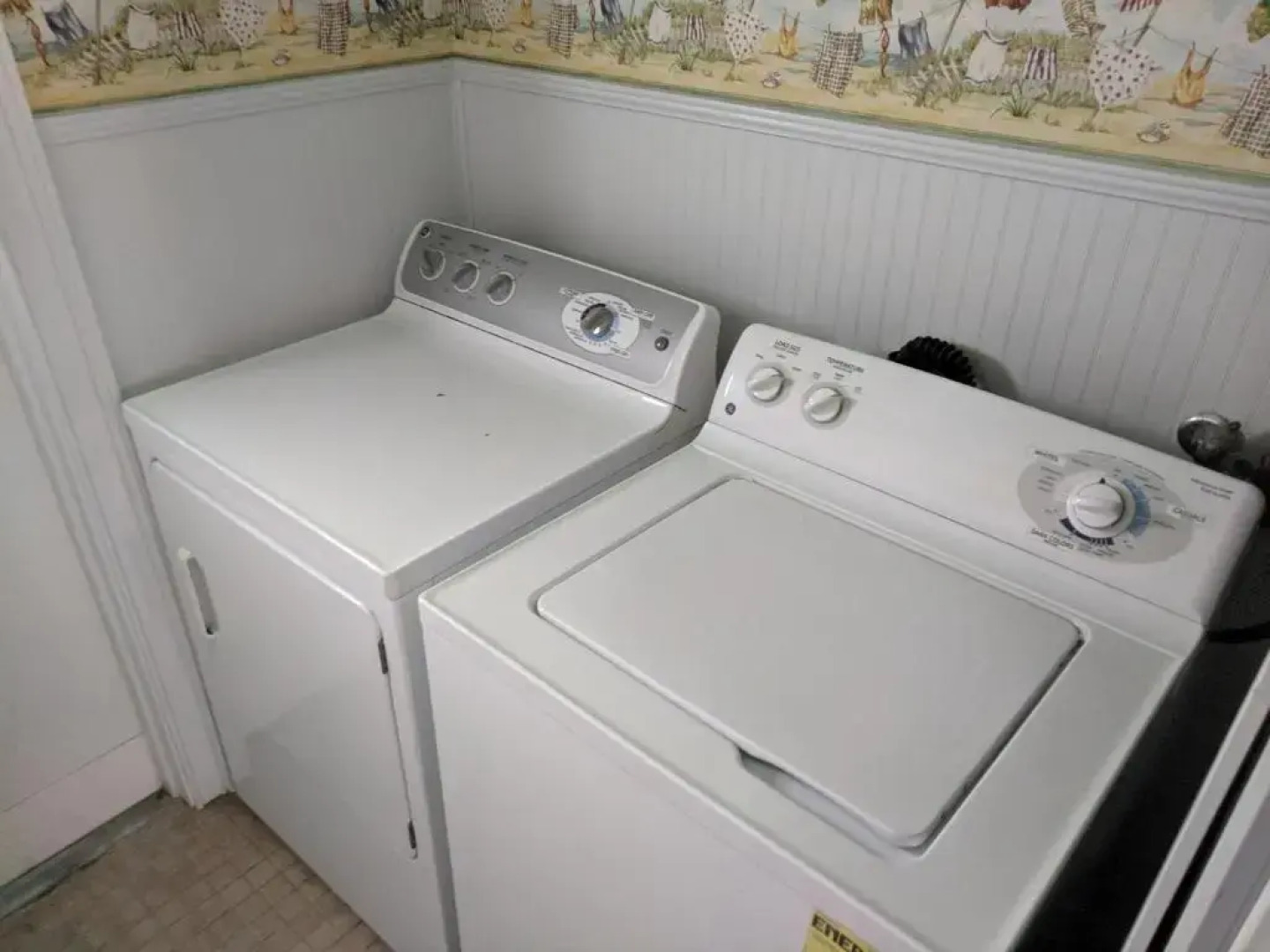 Manhattan Tower Apartment Hotel