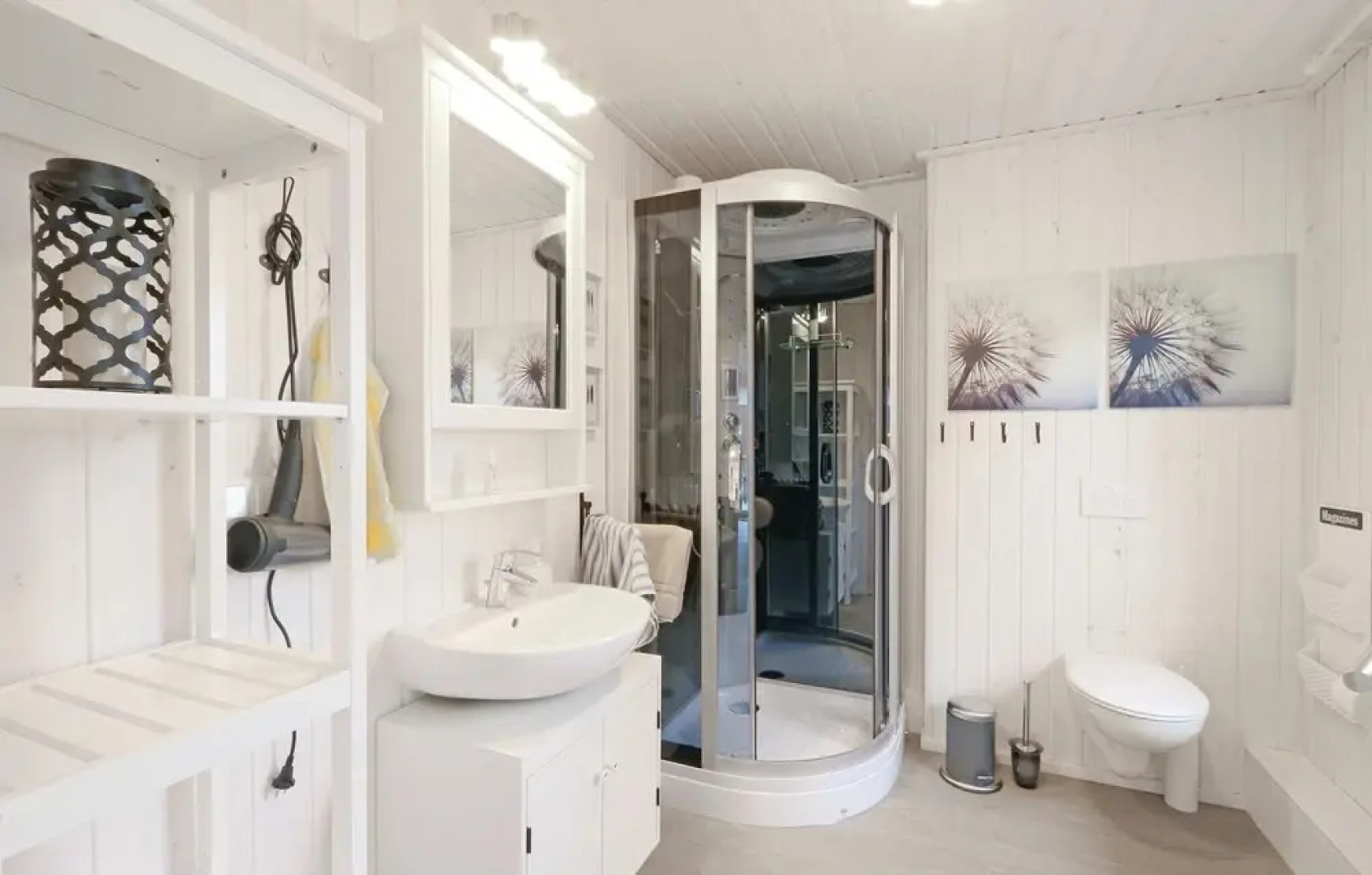 Stunning Home in Zerpenschleuse With 2 Bedrooms and Wifi