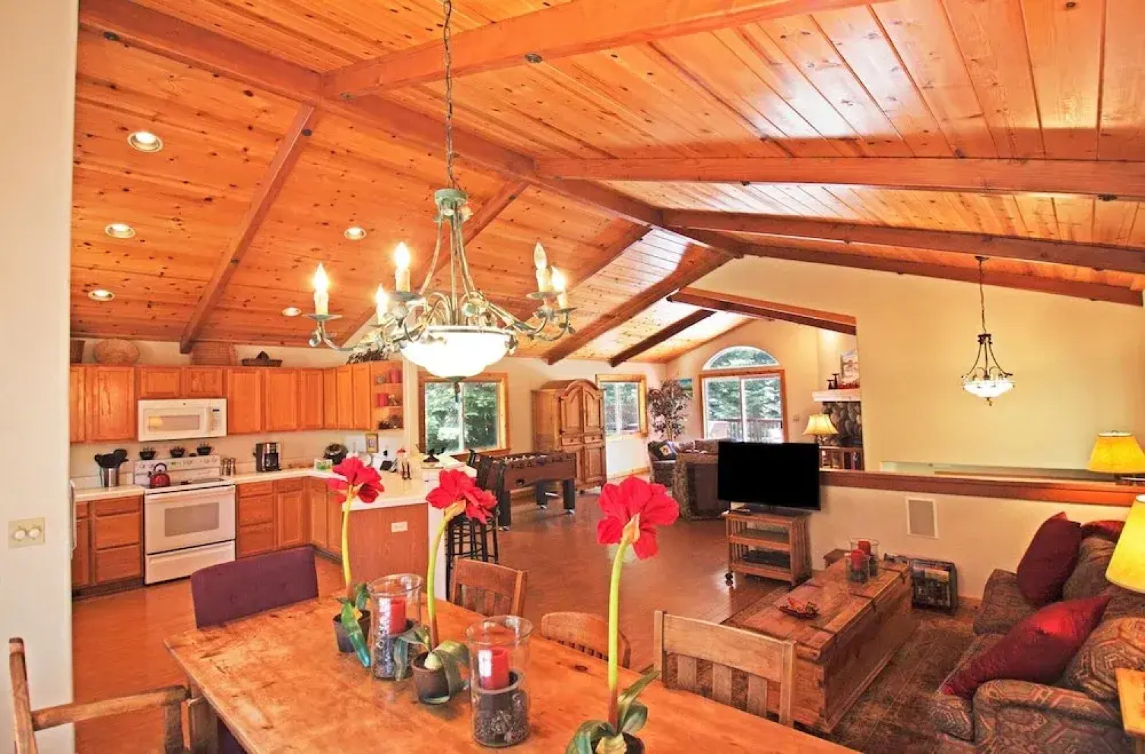 The Chalet Lani Home 799 3 Bedrooms 2 Bathrooms Home