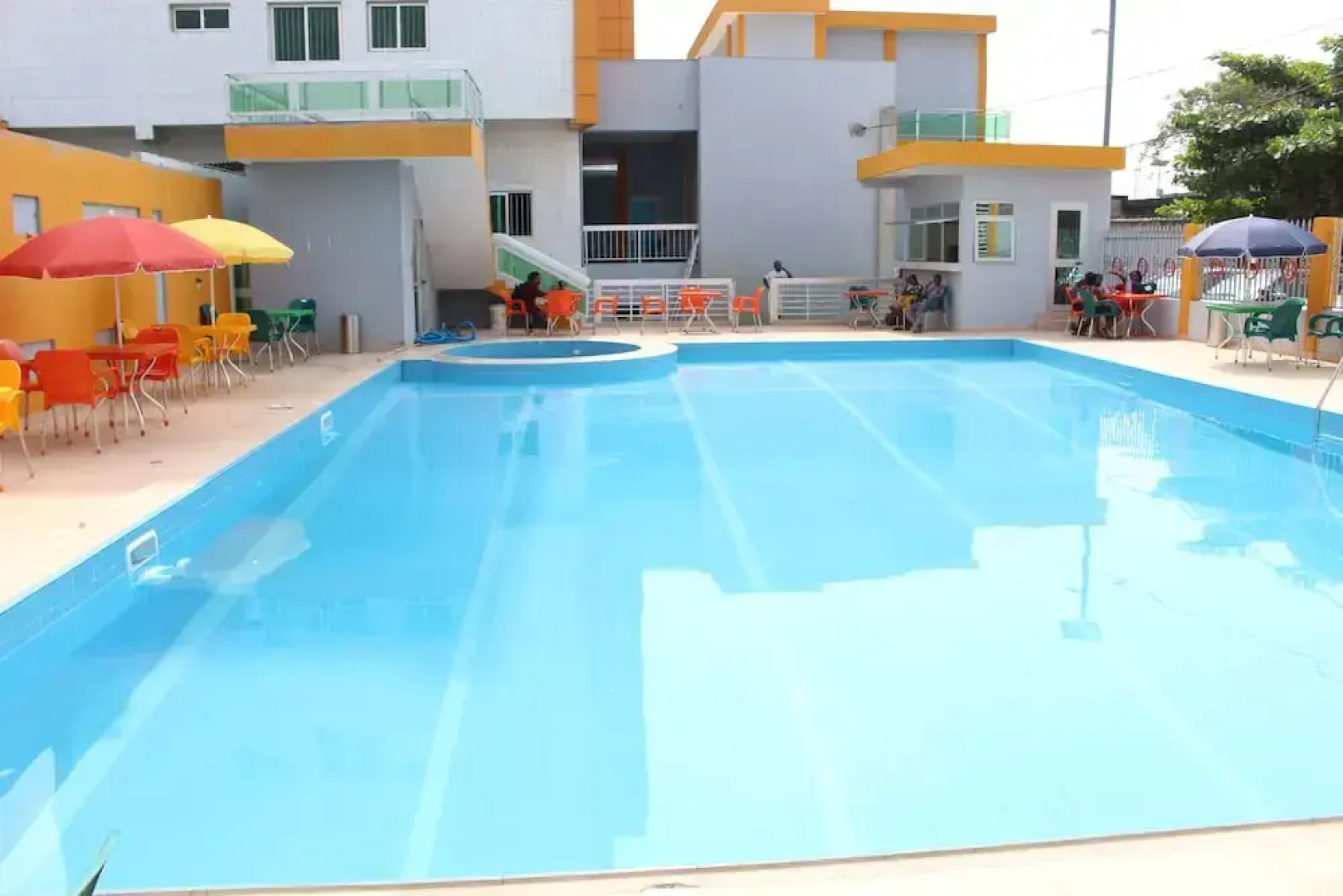 Paradisia Hotel