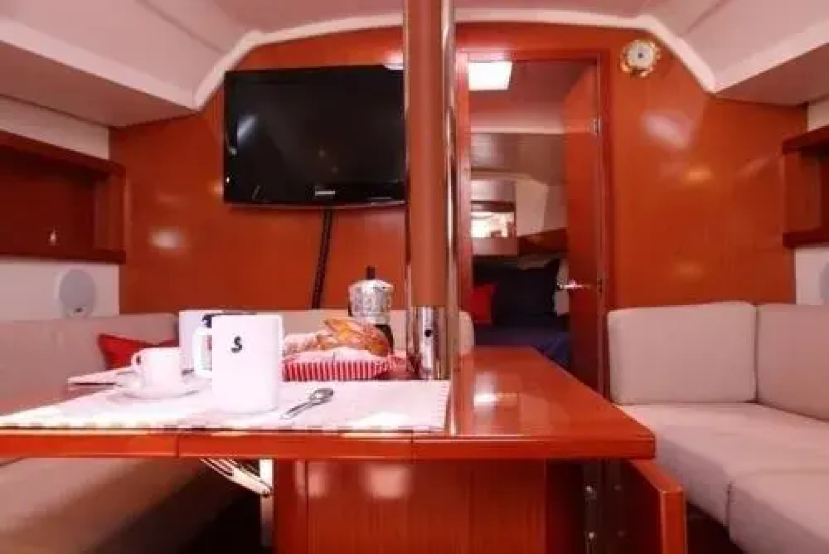 Boat & Sailing Torregrande Sinis Yachting