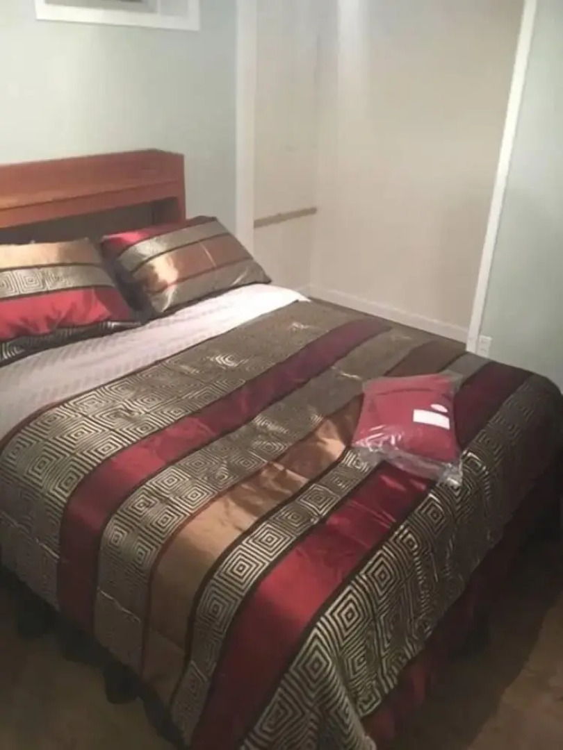 Very Large & Welcoming London Bungalow