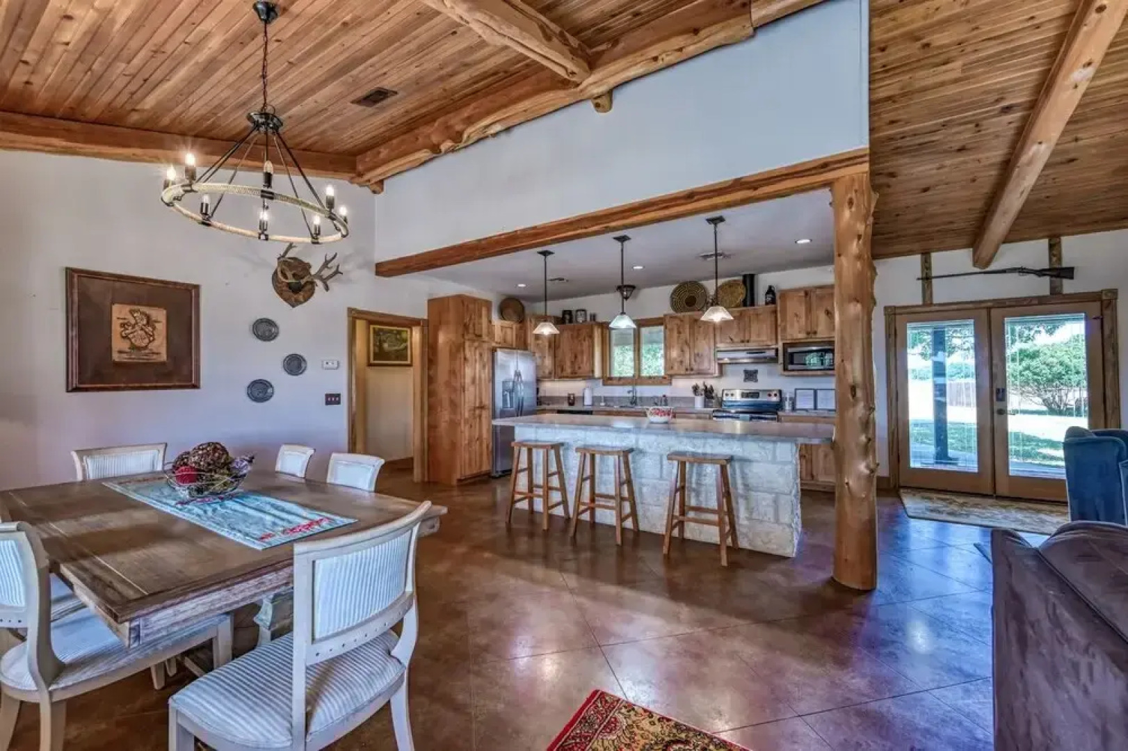 Charming Country Home With Hot Tub & Fire Pit!