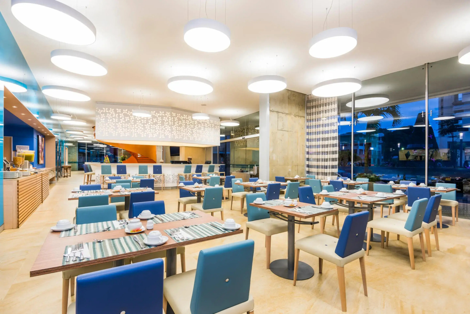 Cosmos Pacifico Hotel