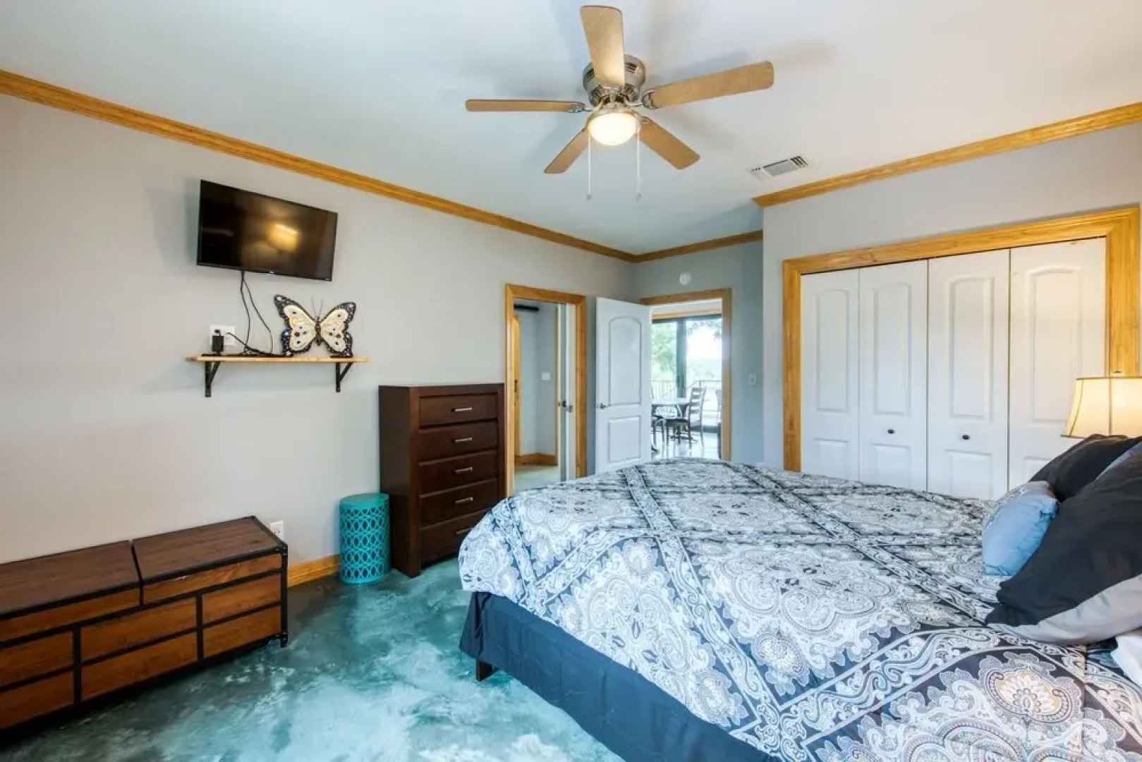 River Oaks Lookout - Unit B