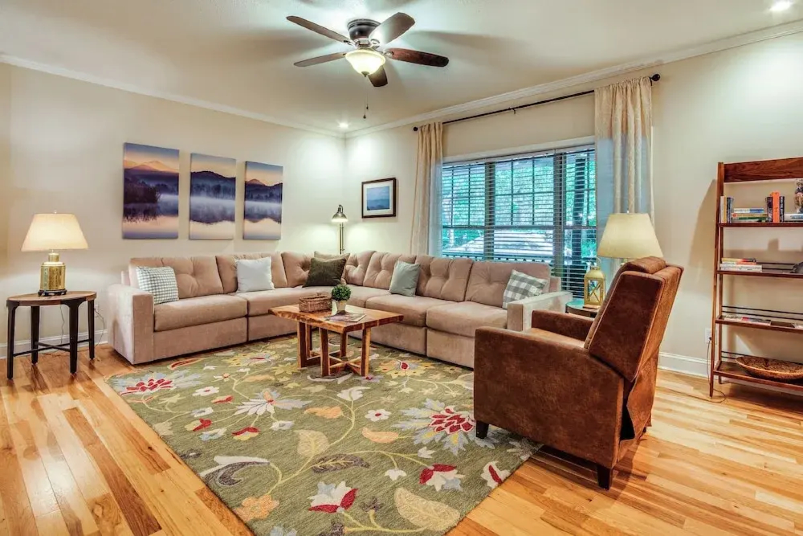 Sandy Beach, Fun Games & Barn: Lake Lure Gem!