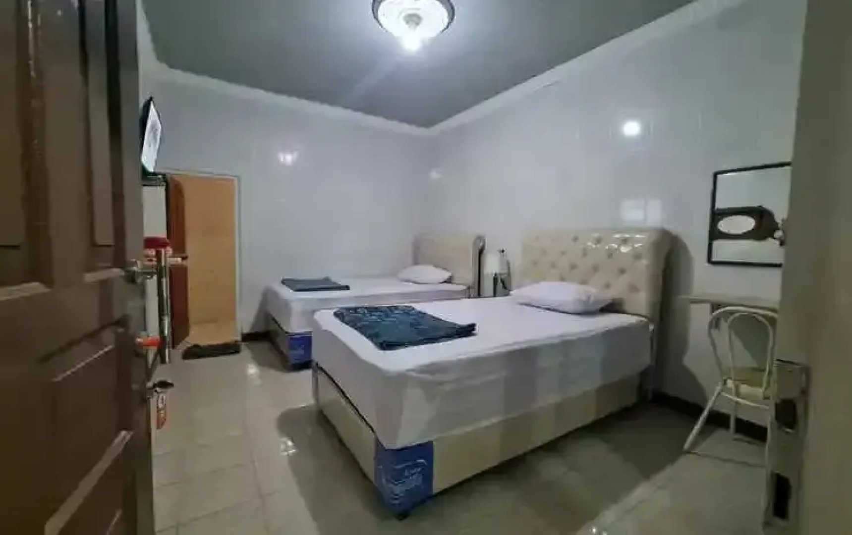 Hotel Dan Restoran Budi INN 1