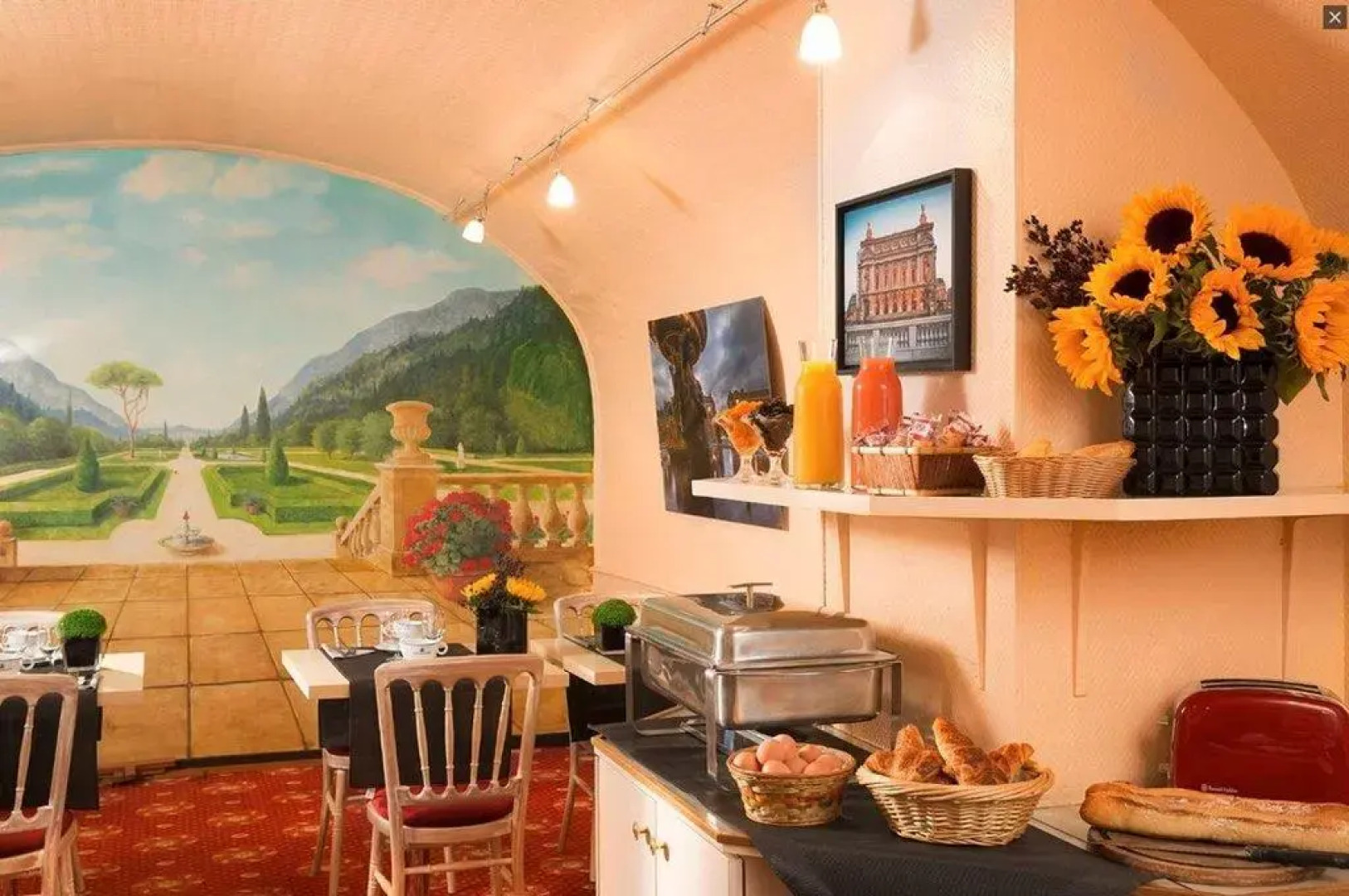 Hotel Queen Mary Paris