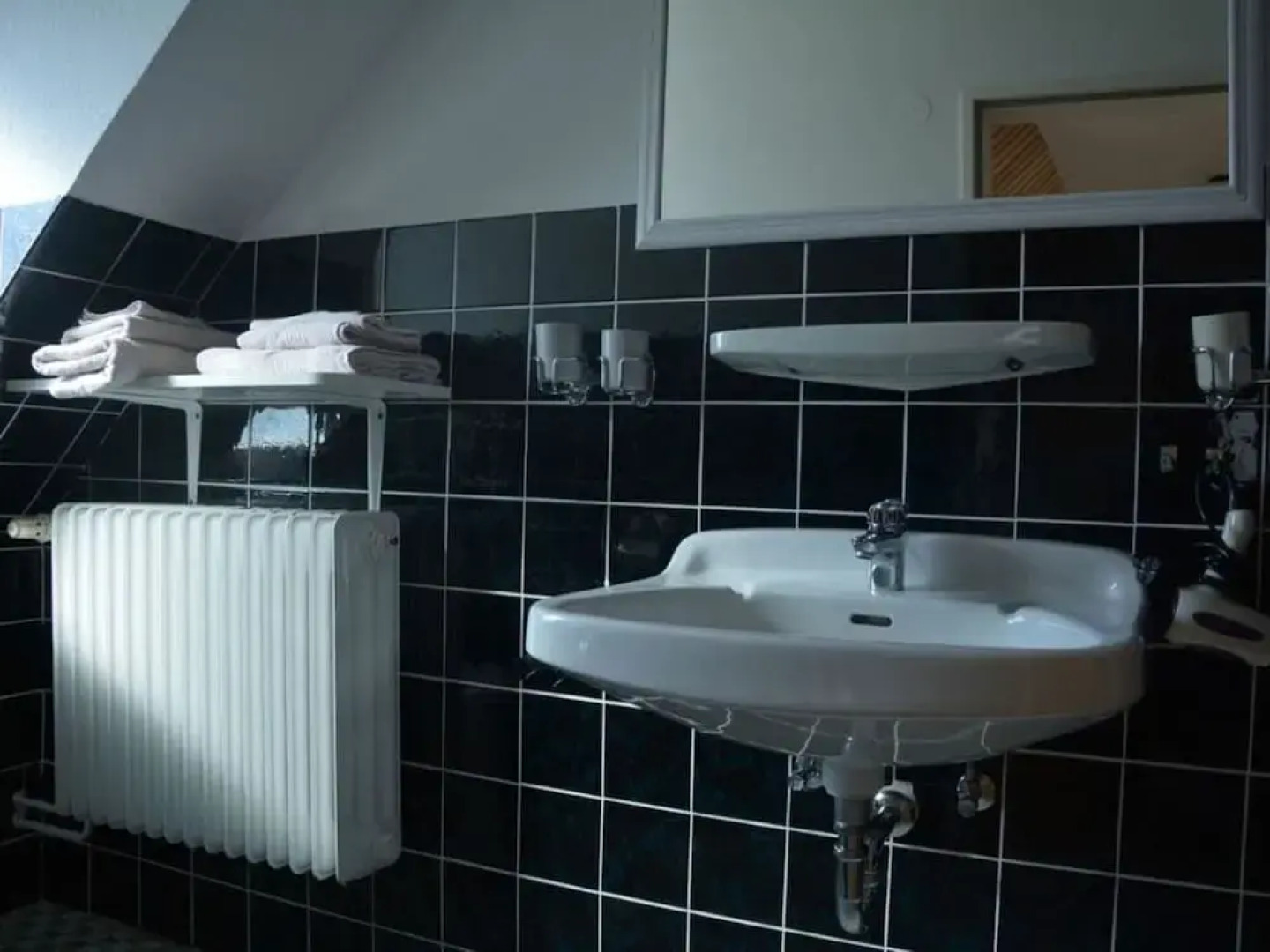 Langeness Modern Retreat