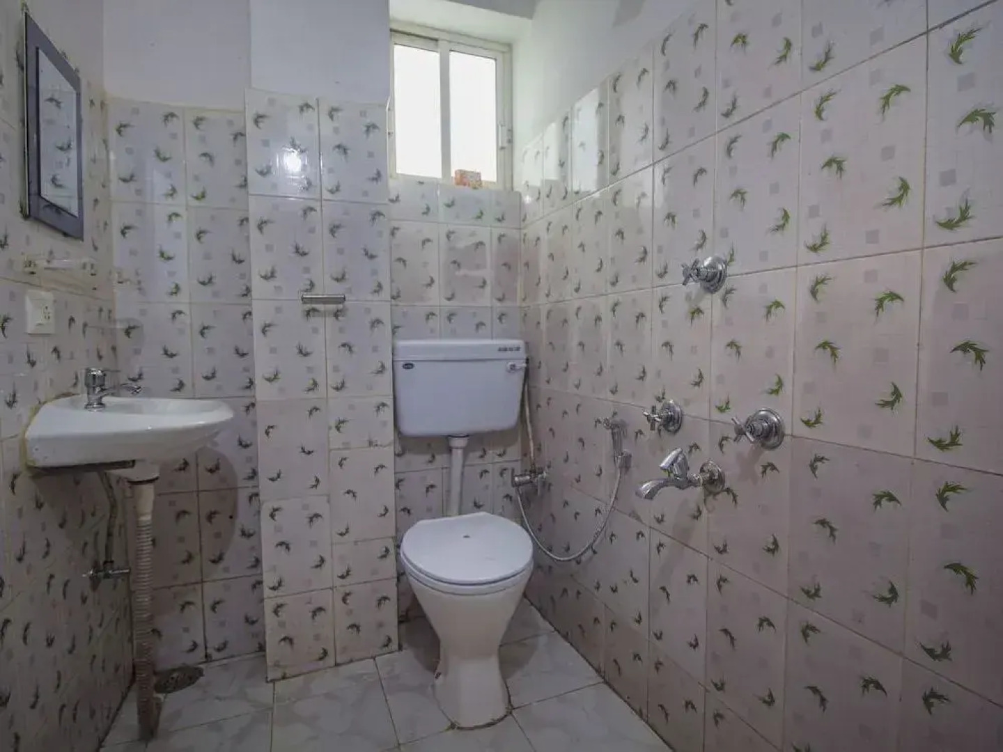 OYO 18904 Atithi Guest House