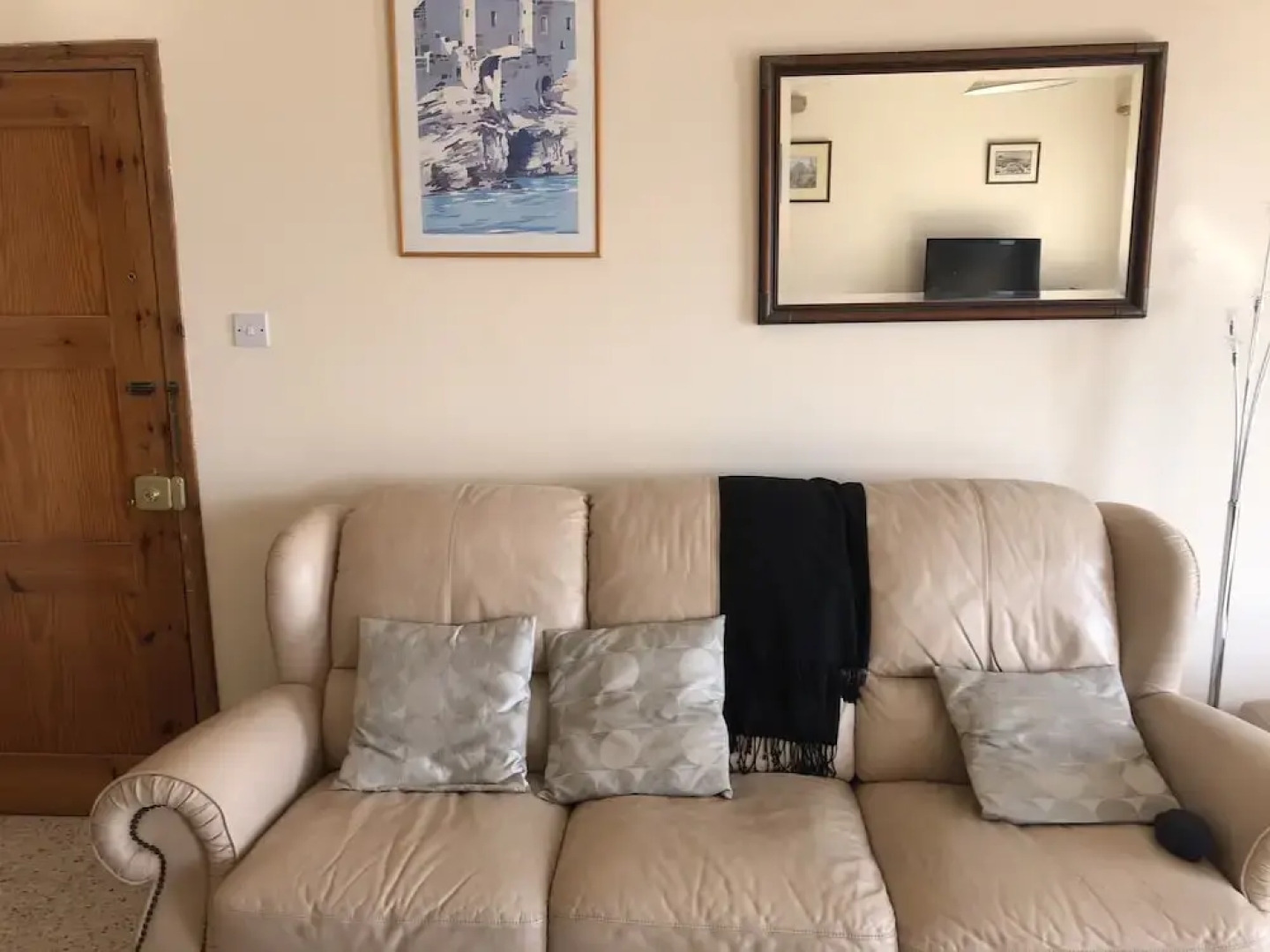 Inviting 2-bed Apartment in Pissouri- Ti Thea