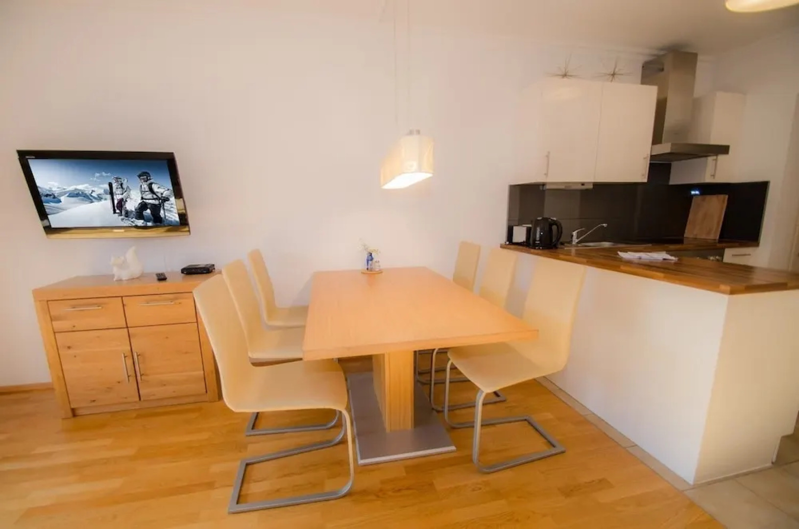 Apartment Select Top 8