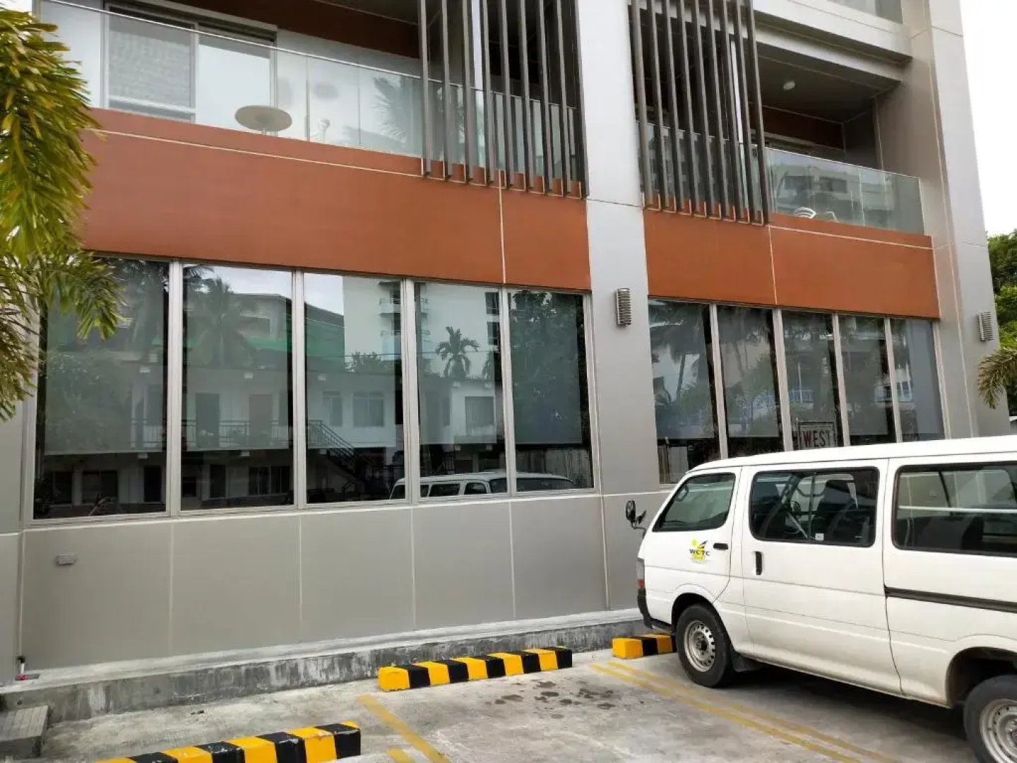 West Plaza Hotel at Lebuu Street