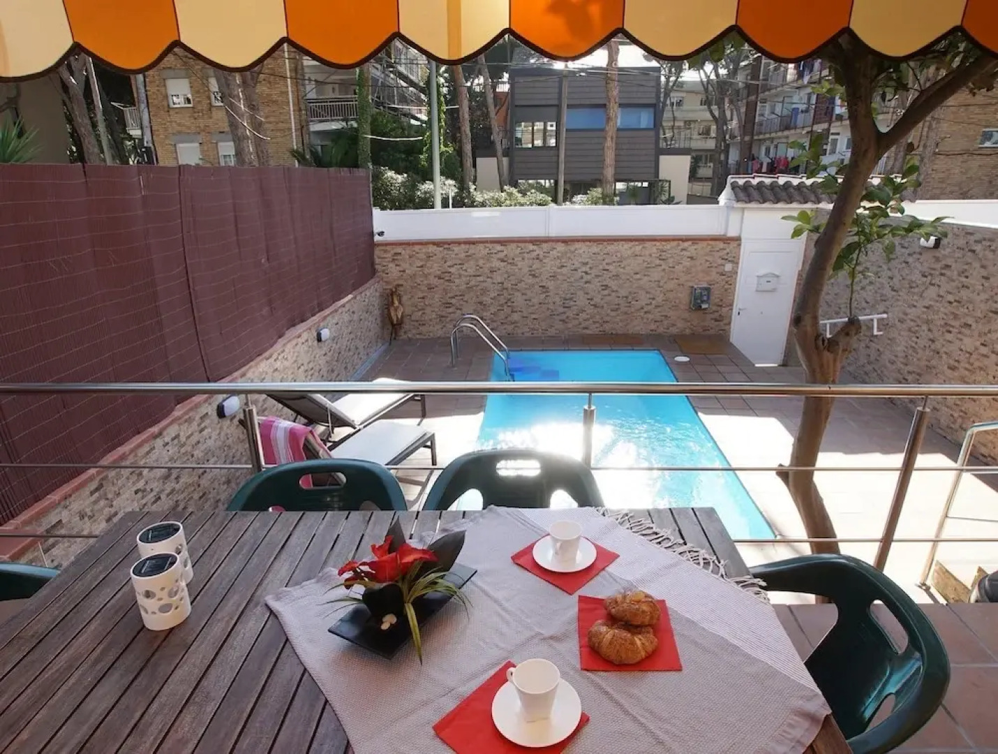 Mayflower Be my Guest Castelldefels