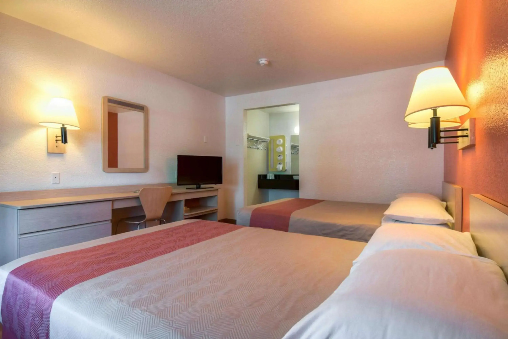 Motel 6 San Dimas, CA - Los Angeles