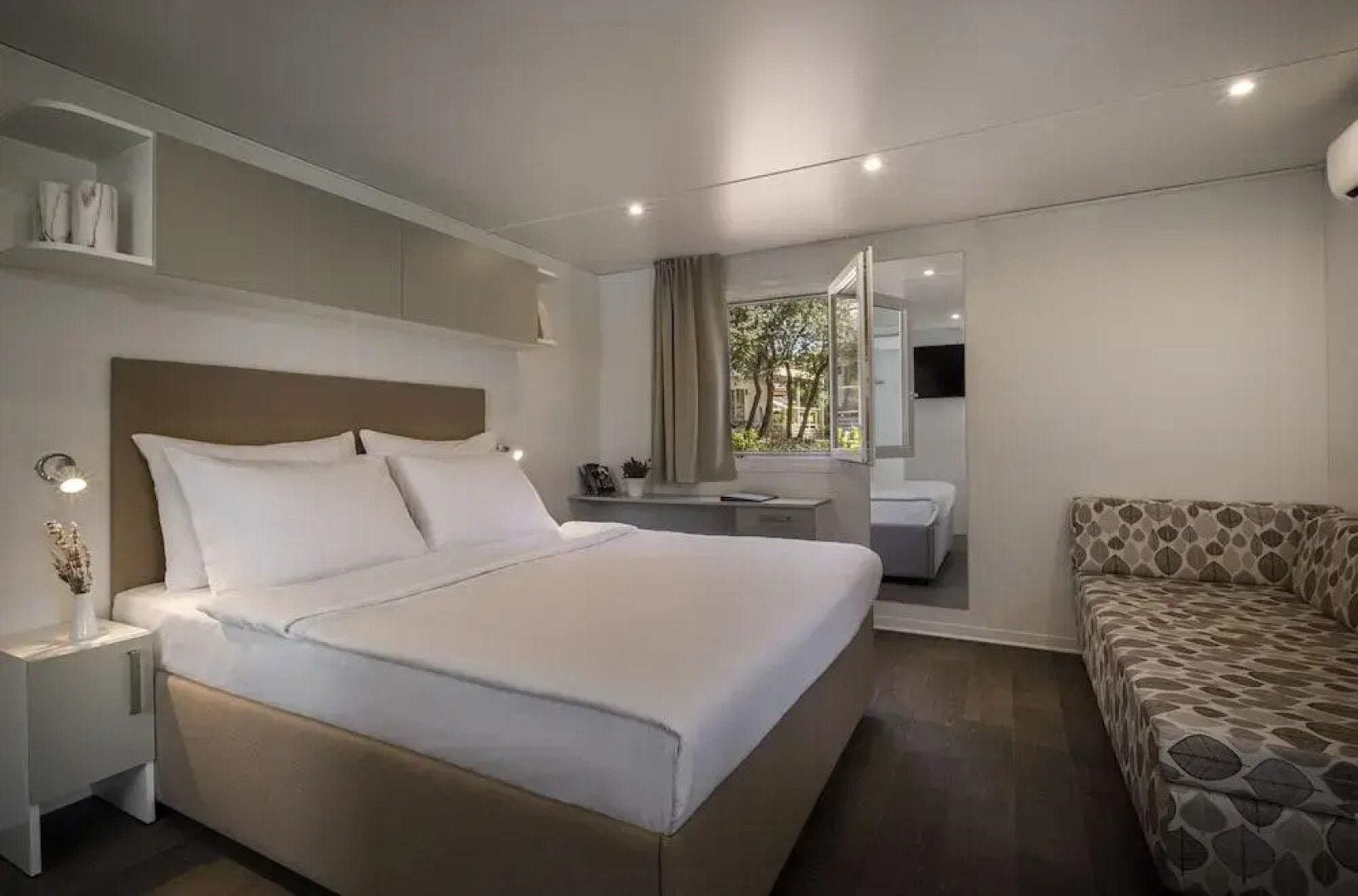 Maistra Camping Koversada Uncovered Naturist Mobile homes