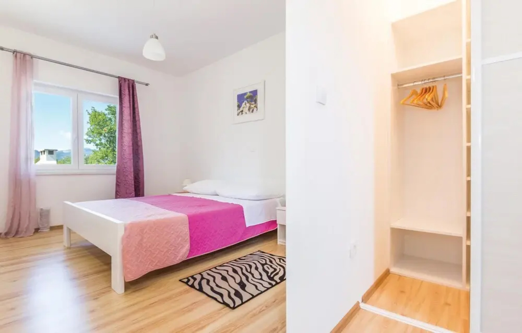 Awesome Home in Blato na Cetini With Wifi and 4 Bedrooms