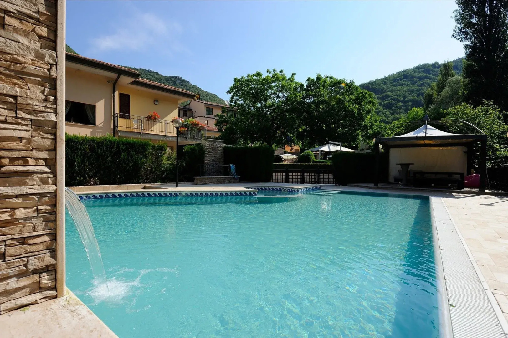 Guesia Village Hotel & Spa