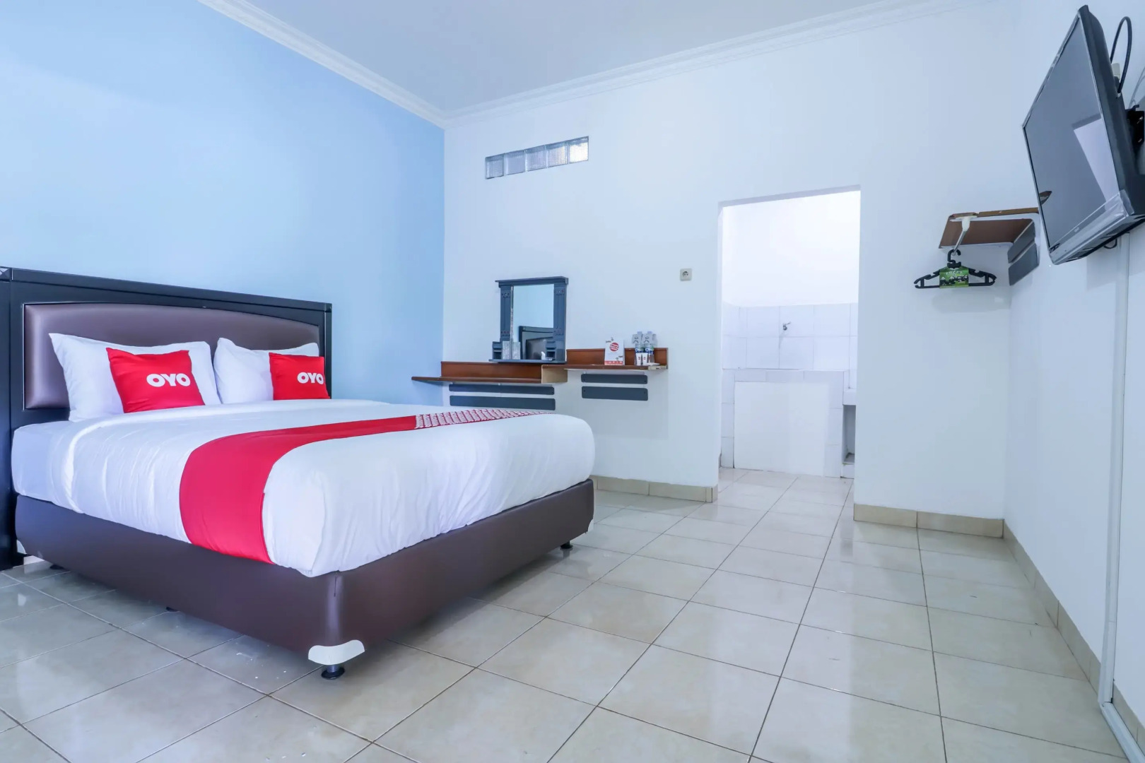 OYO 1755 De'balcon Accomodation Near Ngurah Rai Airport