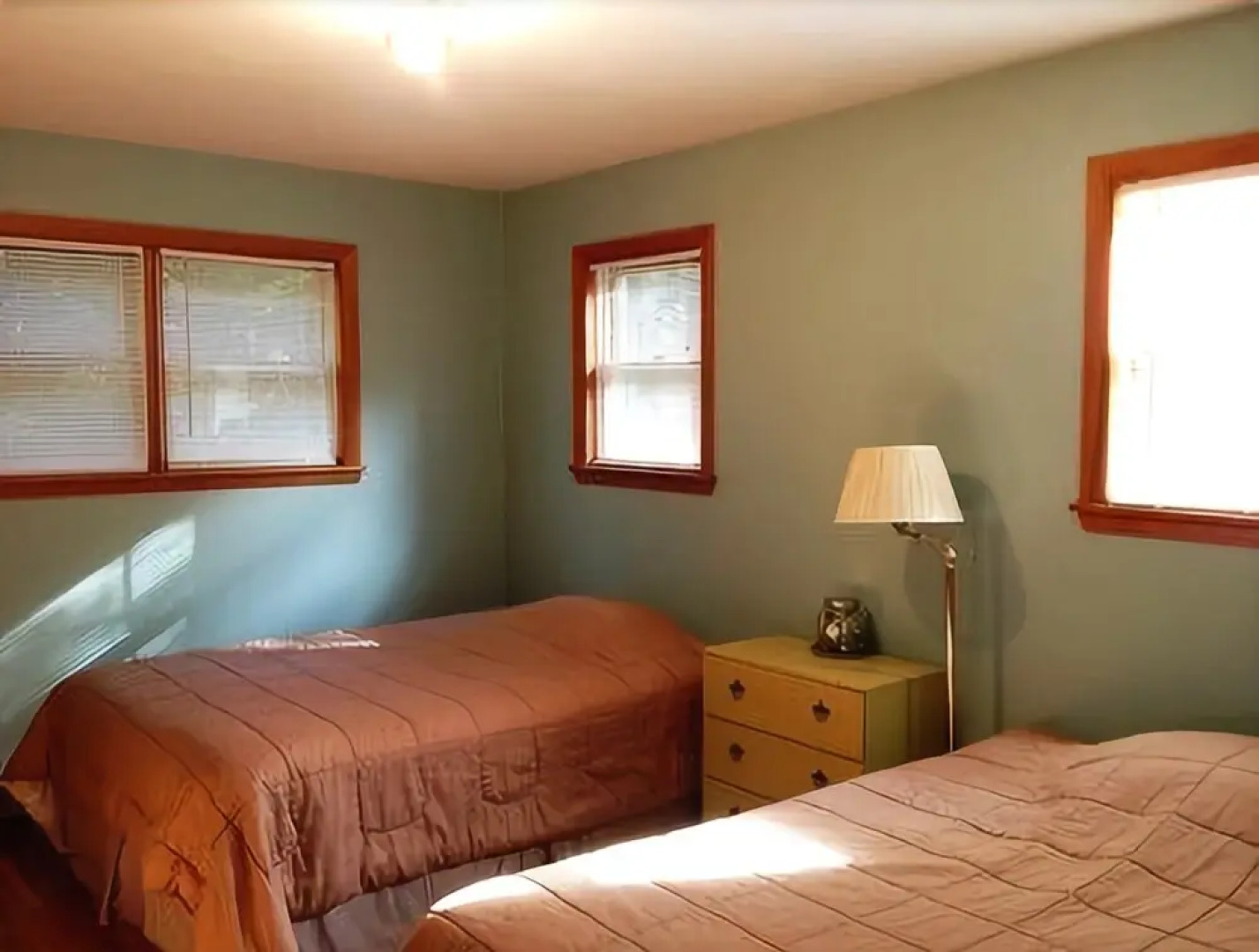 Bayside Retreat - Three Bedroom Cottage